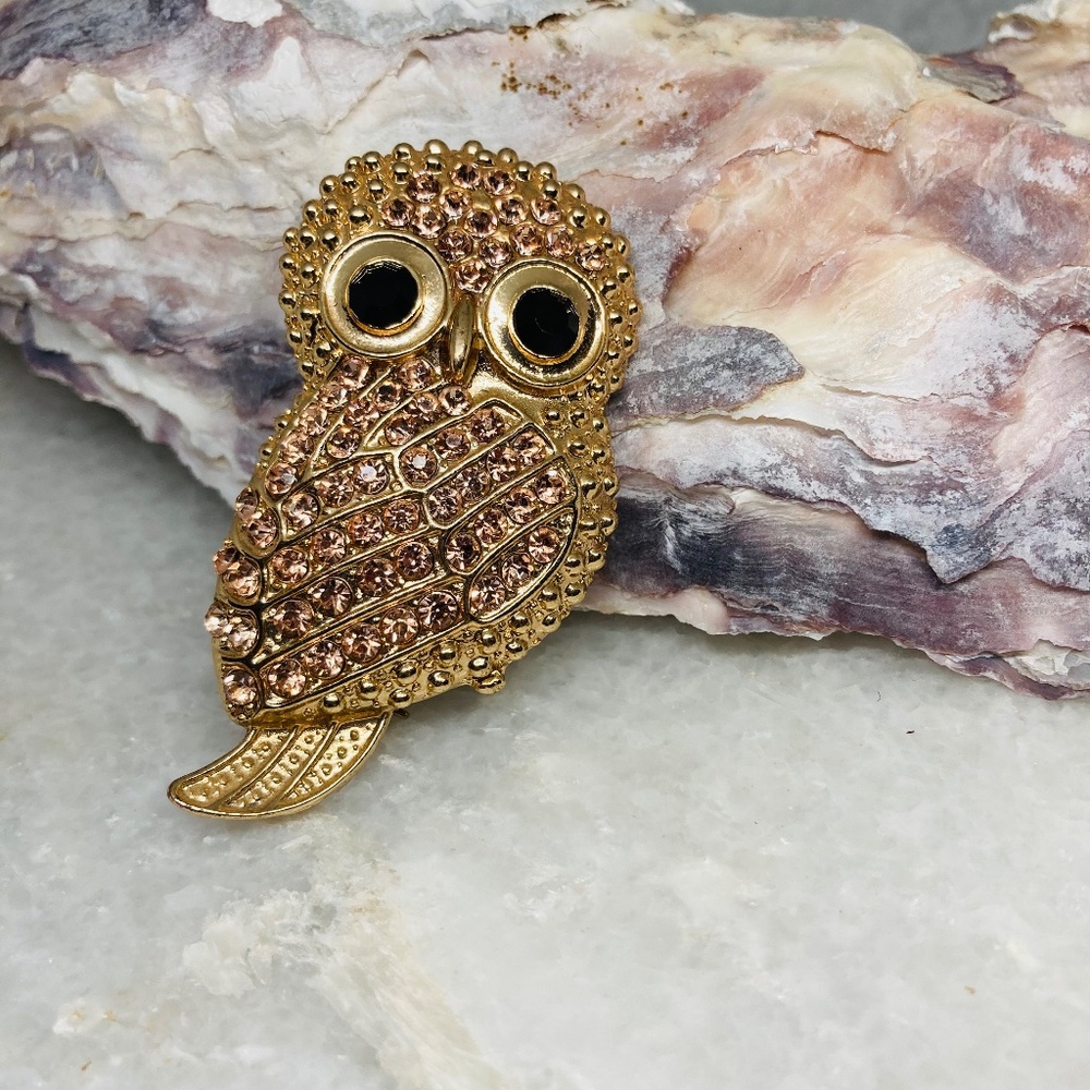 Precious Vintage Owl Brooch Rhinestone Pin Black Glass Eyes Pink Gold 2”  Lovely